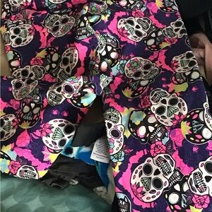 Kast fitness XS skulls hit pink capri workouts